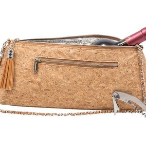 Primeware Wine Purse with corkscrew